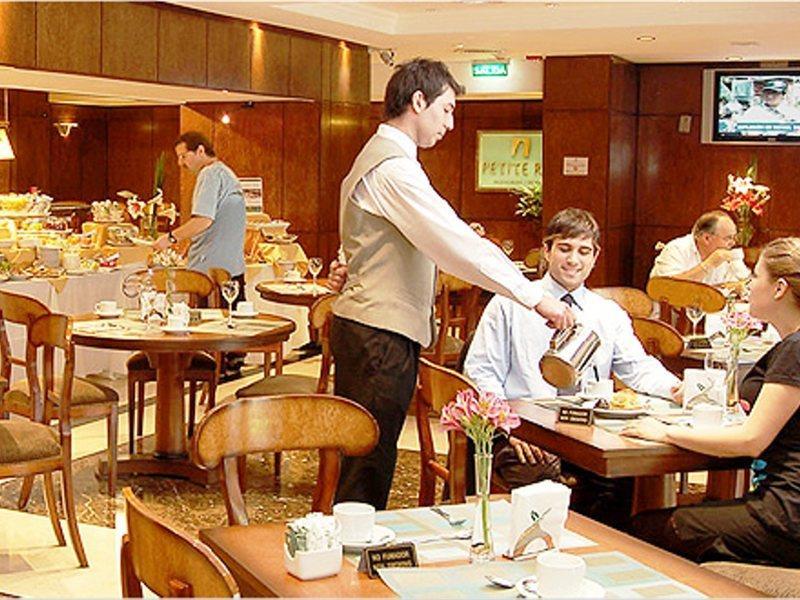Howard Johnson Hotel 9 De Julio Avenue Buenos Aires Esterno foto