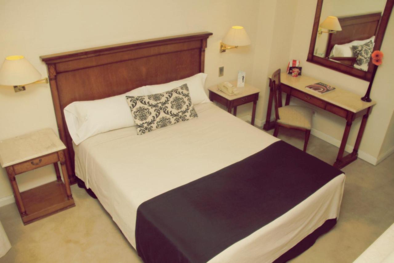 Howard Johnson Hotel 9 De Julio Avenue Buenos Aires Esterno foto